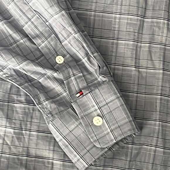 Tommy Hilfiger - Blue Plaid Button Up - Dress Shirt - L - Picture 2 of 4